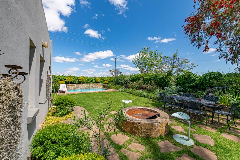 5 Bedroom Property for Sale in Riviersonderend Western Cape
